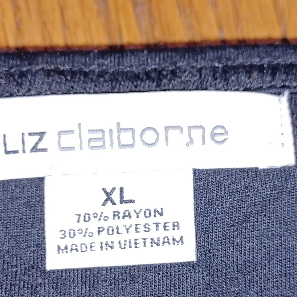 LIZ CLAIBORNE  Women's Black And Gray Knit Top XL
